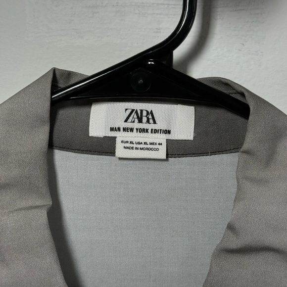 Zara - Picture 2 of 3